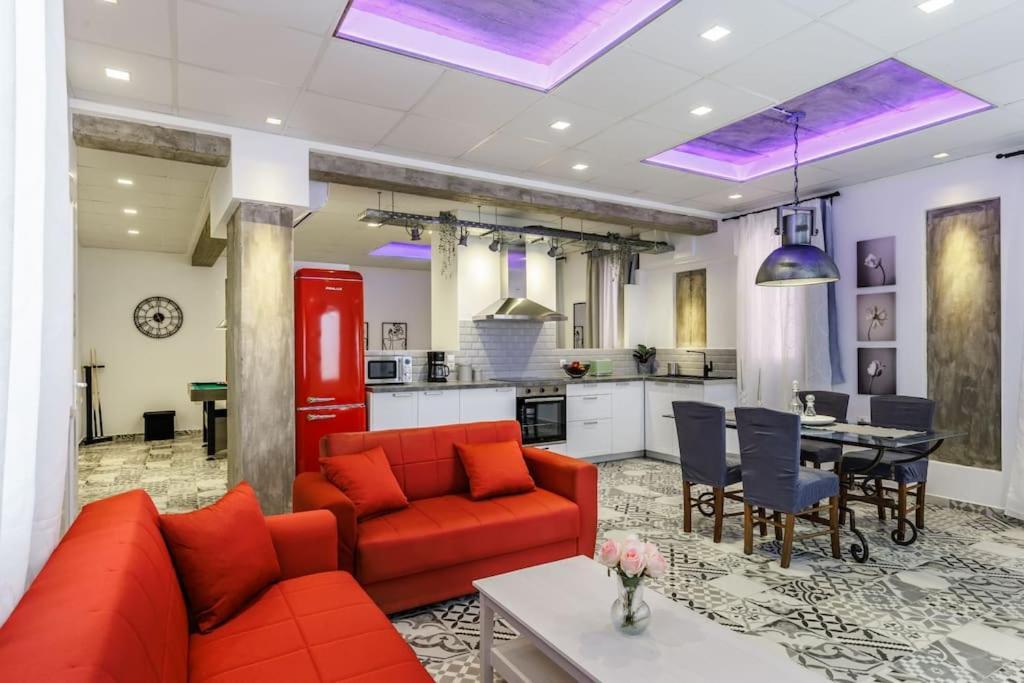 Fouxia-grey Apartment Skopelos Town